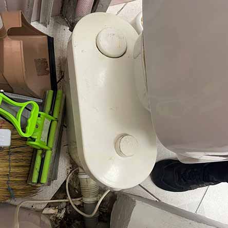 Ремонт каналізаційної установки Grundfos SOLOLIFT2 WC-3 з подрібнювачем для відкачування каналізаційних та стічних вод у с. Калинівка Макарівського району Київської області