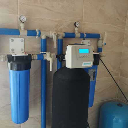 Сервисное обслуживание фильтра комплексной очистки воды Ecosoft FK1354CIMIXP от железа и солей жесткости из скважины в частном доме в с. Плесецкое Васильковского района Киевской области