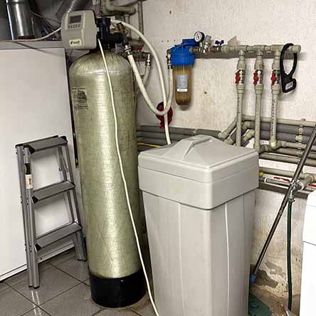 Сервисное обслуживание фильтра комплексной очистки воды Ecosoft FK1252CЕMIXA от железа и солей жесткости из скважины в частном доме в с. Забучье Киево-Святошинского района Киевской области