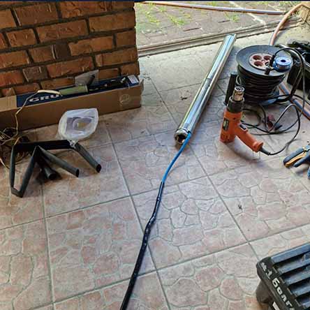 Ремонт и замена скважинного насоса Grundfos SQ 3-105 в частном доме в Заречье Васильковского района Киевской области