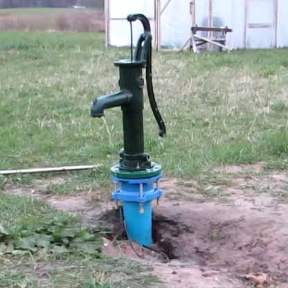 Установка ручного насоса для воды из скважины в Киеве и Киевской области