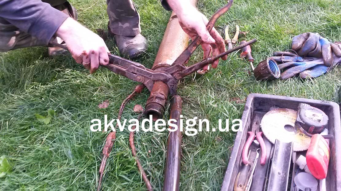 Ремонт та заміна насоса свердловини Водолій БЦПЕ 0,5-80У в c. Коцюбинському Київської області
